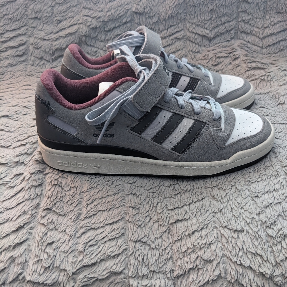 Adidas Forum Home Alone 2 "Pigeon Lady"